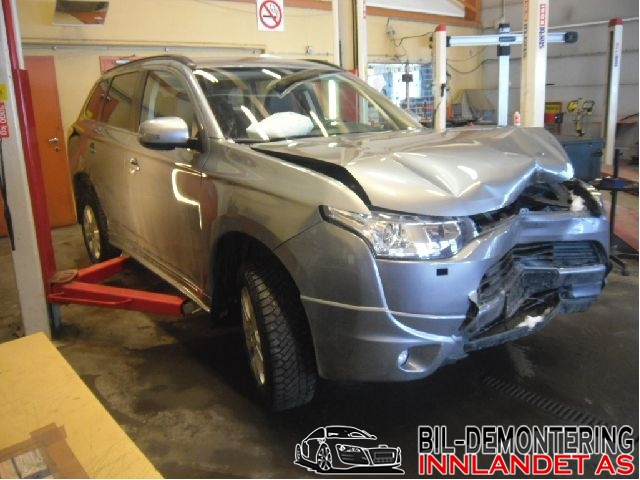 Mitsubishi Outlander 2012-2015 (Type III, Fase 1) , Motorkode: 4N14, Girkassekode: 2700A330