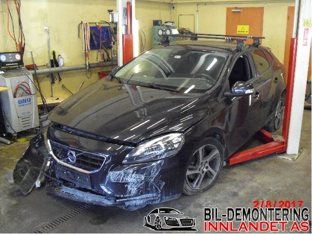 Volvo V40 2012-2019 , Motorkode: D4162T, Girkassekode: B6 / 1285228