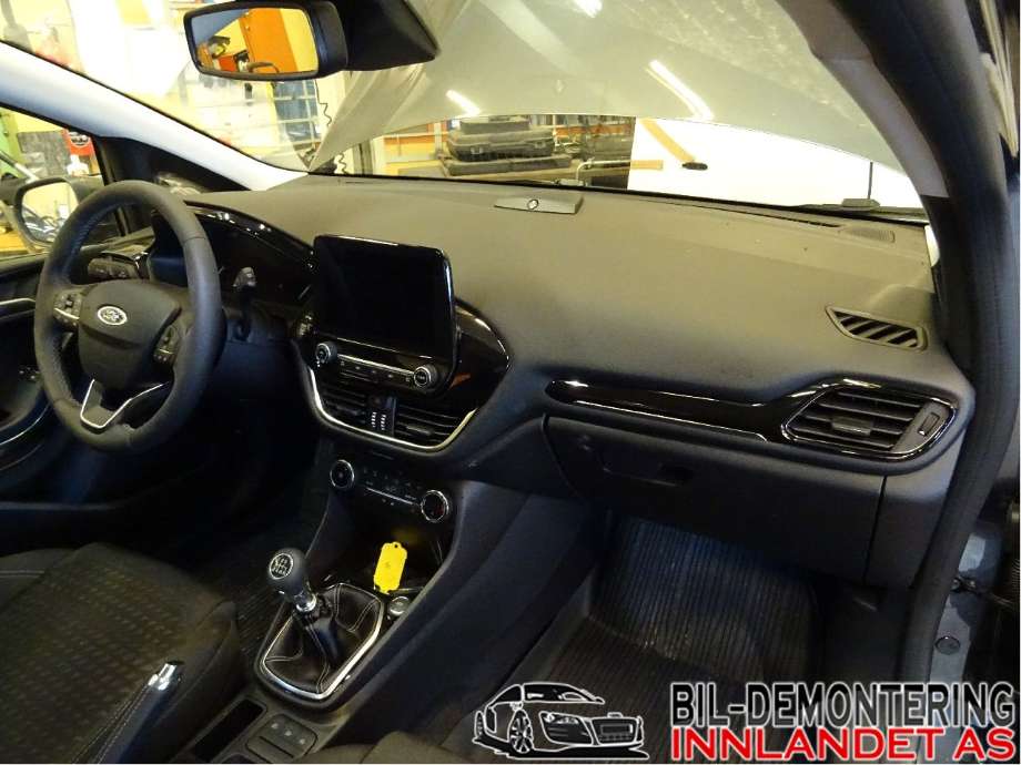 Ford Fiesta 2017-->> (Type VII) , Motorkode: SFJK, Girkassekode: 6MX65