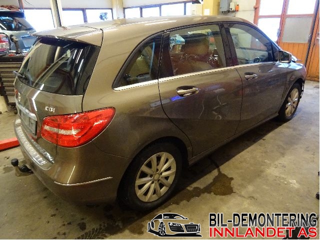 Mercedes B-Klasse 2011-2018 (W246) (W246), Motorkode: OM651.901, Girkassekode: 71164200496495