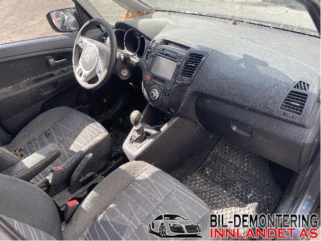Kia Venga 2010-2017 , Motorkode: R27E, Girkassekode: ZH54