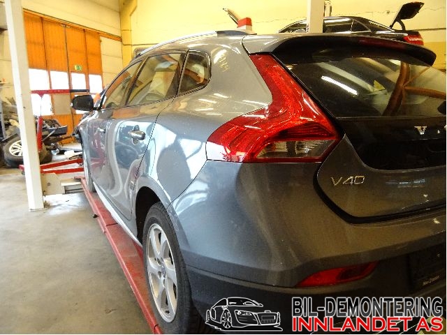 Volvo V40 2012-2019 , Motorkode: D4162T, Girkassekode: MPS6 / 1285041