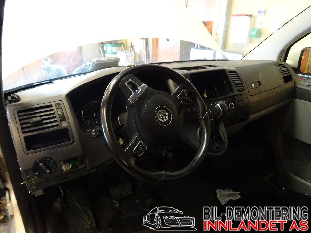 VW Transporter / Caravelle 2009-2015 (Fase 2) (T5) (T5), Motorkode: CFCA, Girkassekode: NZR