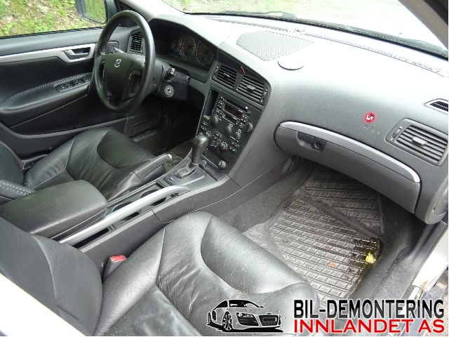 Volvo XC70 2001-2004 (Type I, Fase 1) , Motorkode: D5244T, Girkassekode: AW50/51 AWD