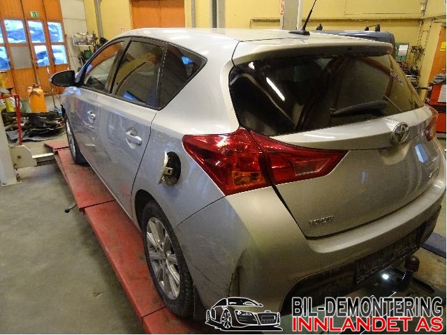 Toyota Auris 2013-2015 (Type II, Fase 1) , Motorkode: 1NDTV, Girkassekode: 3030002150