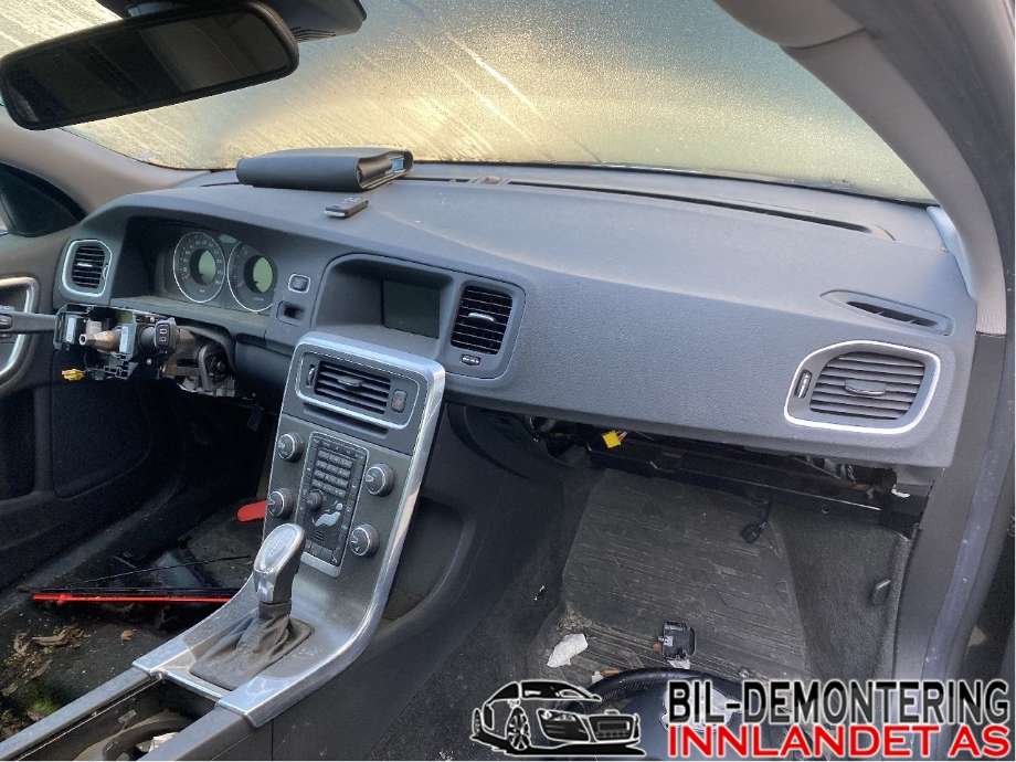 Volvo V60 2010-2013 (Type I, Fase 1) , Motorkode: D4162T, Girkassekode: