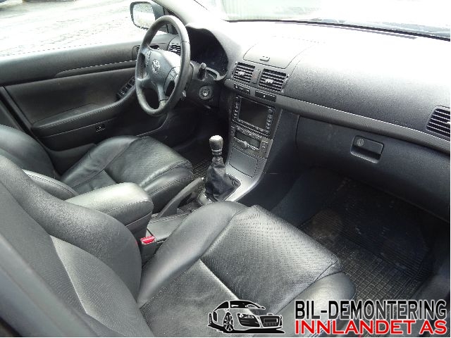 Toyota Avensis 2003-2008 (Type II) , Motorkode: 2AD-FTV, Girkassekode: 303002D150