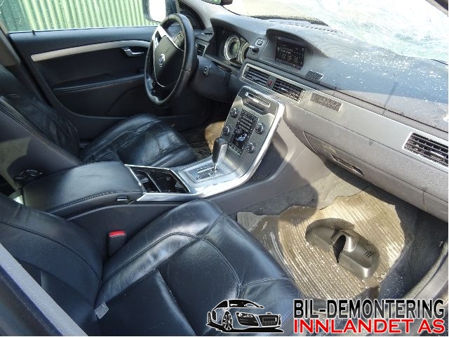 Volvo XC70 2008-2013 (Type II, Fase 1) , Motorkode: D5244T17, Girkassekode: TF-80SC / 1285112