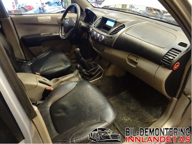Mitsubishi L200 2006-2015 (Type IV) , Motorkode: 4D56, Girkassekode: MR980842