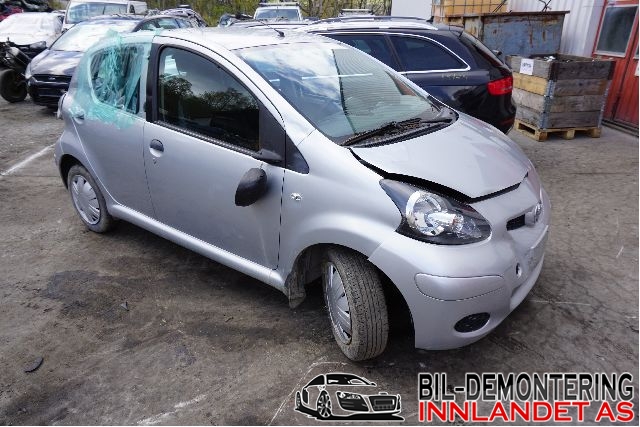 Toyota Aygo 2005-2014 (Type I) , Motorkode: 1KR-FE, Girkassekode: 303000H031