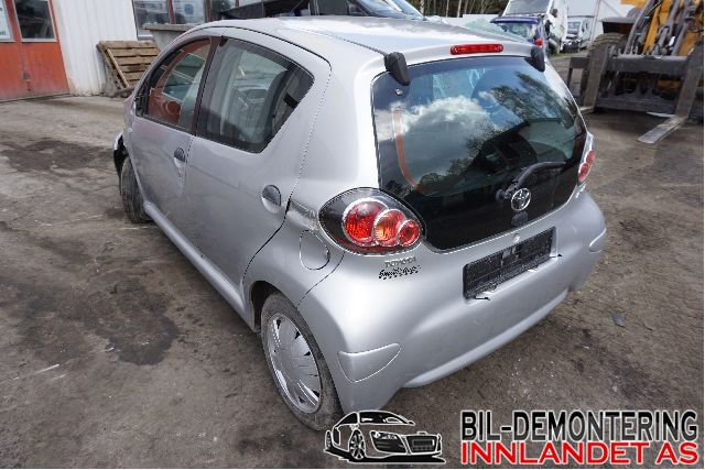 Toyota Aygo 2005-2014 (Type I) , Motorkode: 1KR-FE, Girkassekode: 303000H031