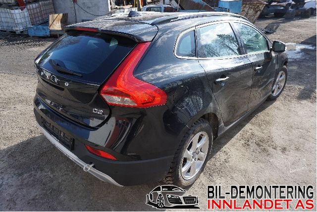Volvo V40 2012-2019 , Motorkode: D4162T, Girkassekode: B6