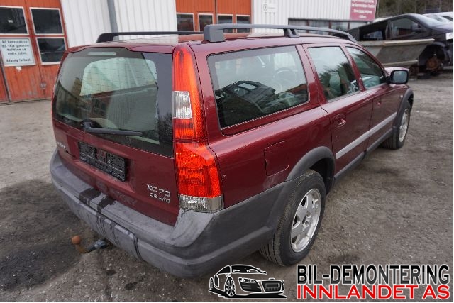 Volvo XC70 2001-2004 (Type I, Fase 1) , Motorkode: D5244T, Girkassekode: AW50 / 51AWD