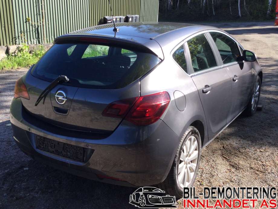 Opel Astra J 2010-2015 delebil , Motorkode: A17DTC;A17DTE, Girkassekode: MF3