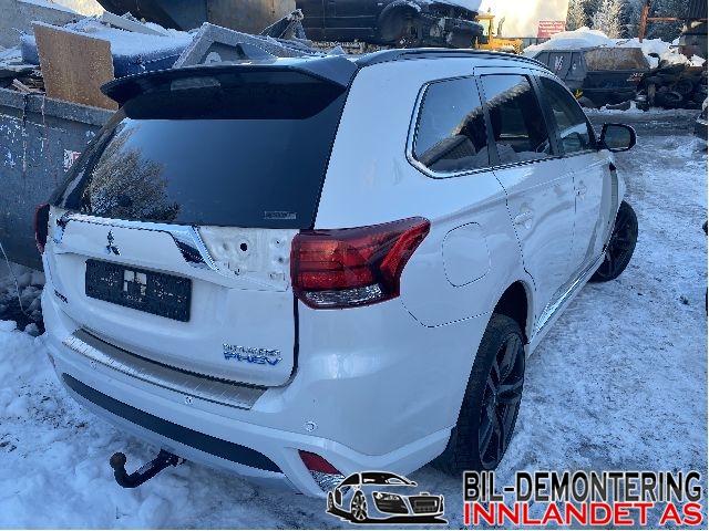 Mitsubishi Outlander 2015-->> (Type III, Fase 2) , Motorkode: 4B11, Girkassekode: F1EKA