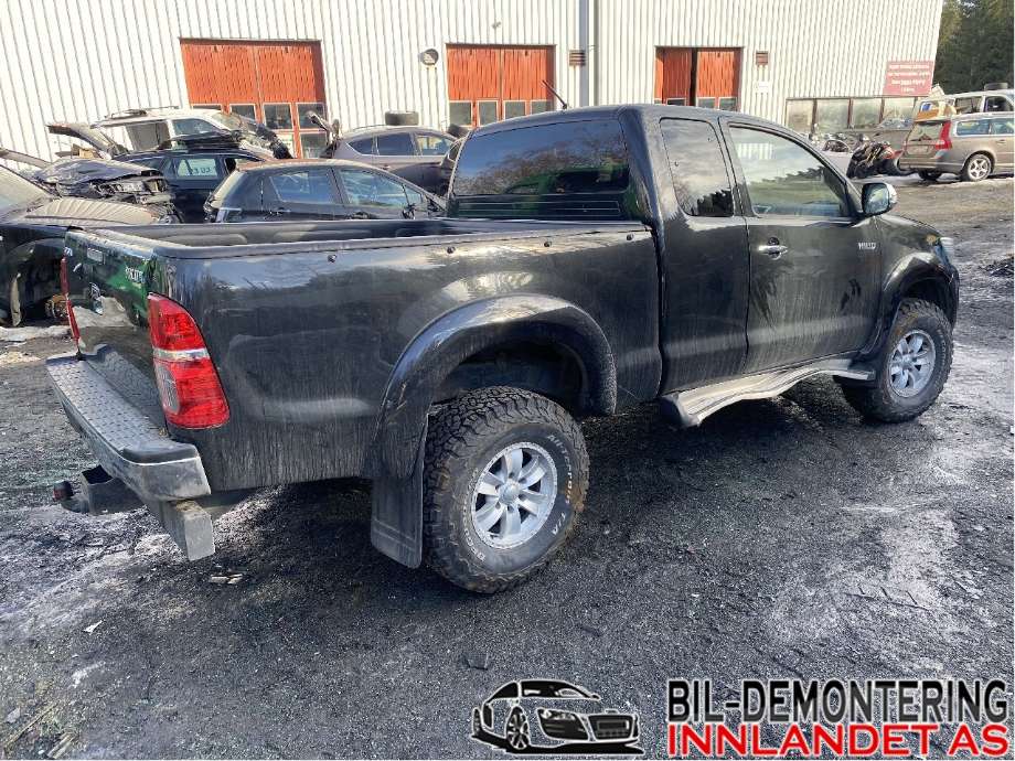 Toyota Hilux 2012-2016 delebil , Motorkode: 2KD-FTV, Girkassekode: 33030-0K750