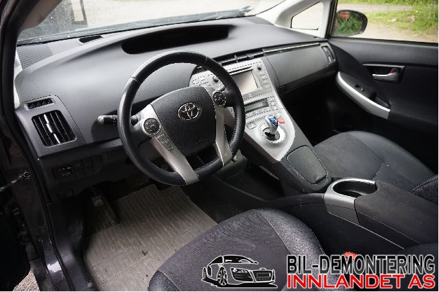 Toyota Prius 2009-2016 (Type III) (COMBI) (COMBI), Motorkode: 2ZR-FXE, Girkassekode: 3090047064