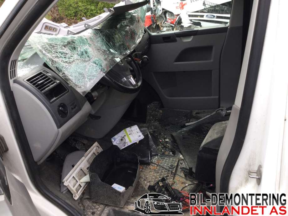 VW Transporter / Caravelle 2009-2015 (Fase 2) (T5) (T5), Motorkode: CAAC;CCHA, Girkassekode: PAW