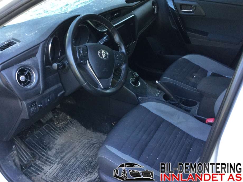 Toyota Auris 2015-2019 (Type II, Fase 2) , Motorkode: 2ZR-FXE, Girkassekode: 3090047064