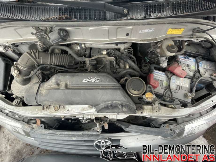 Toyota Hiace 2001-2006 (Fase 2) , Motorkode: 2KD-FTV, Girkassekode: 330302F290