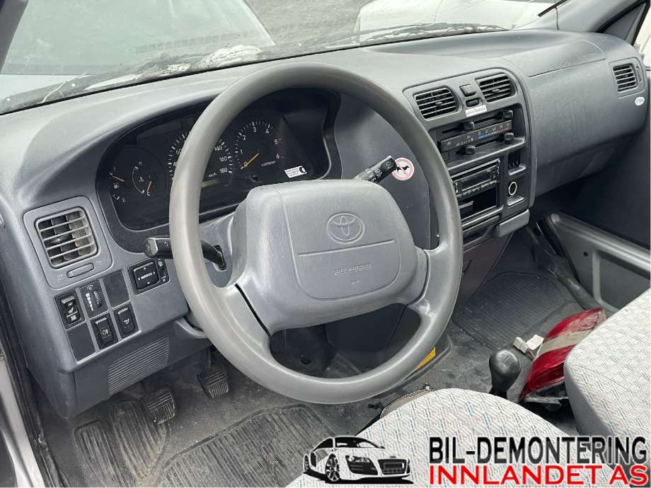 Toyota Hiace 2001-2006 (Fase 2) , Motorkode: 2KD-FTV, Girkassekode: 330302F290