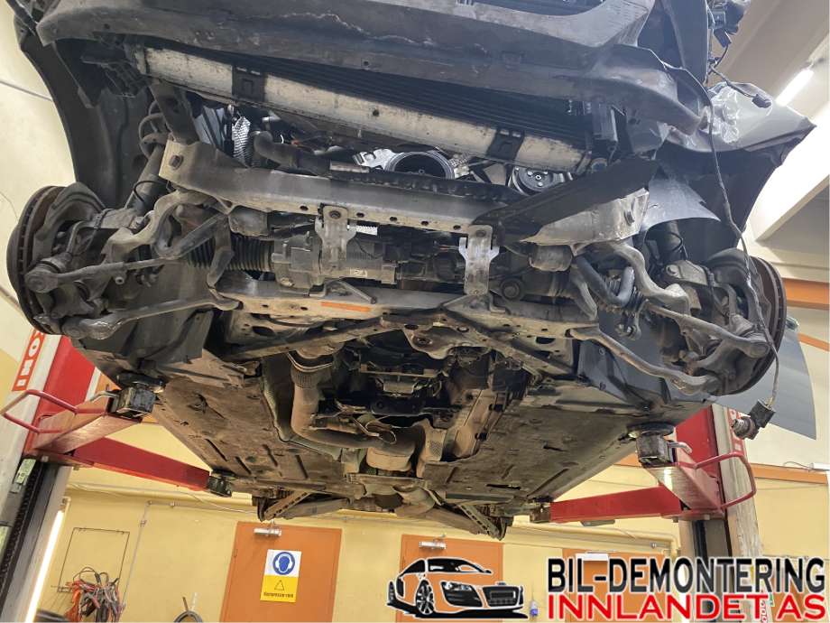 BMW 3-Serie 2005-2011 (E90/E91/E92/E93) delebil , Motorkode: N43-B20A, Girkassekode: GA6HP-19Z