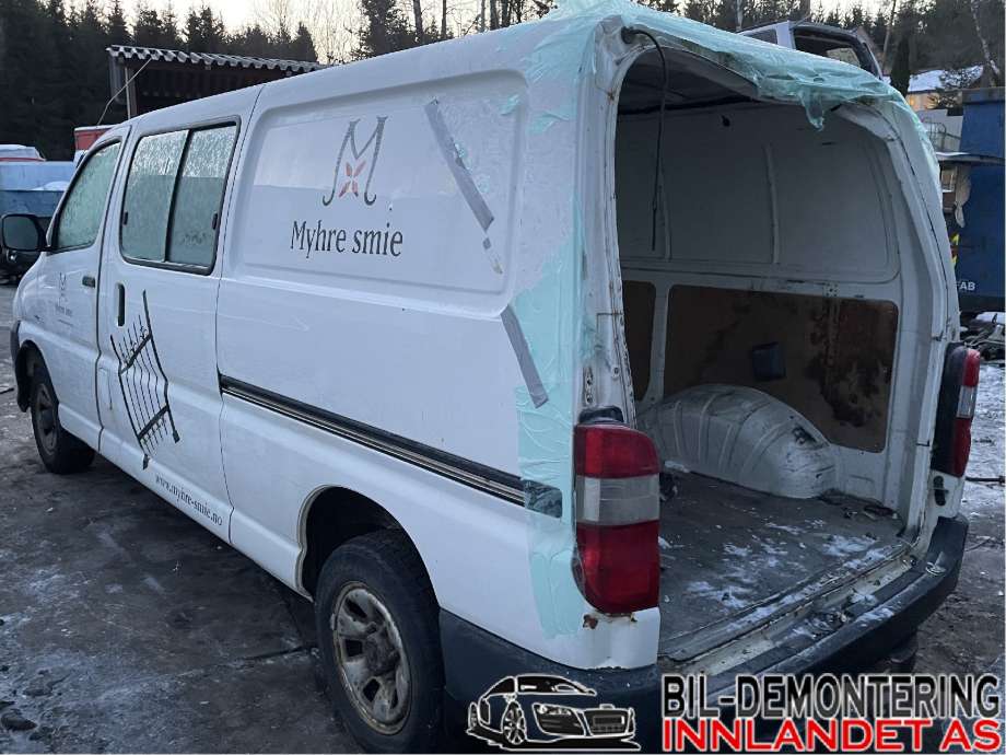 Toyota Hiace 2007-2012 (Fase 3) , Motorkode: 2KD-FTV, Girkassekode: 3303026A60
