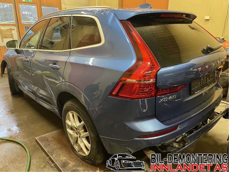 Volvo XC60 2017-->> (Type II) , Motorkode: B4204T34, Girkassekode: 8-AUT 2WD / TG-81SC