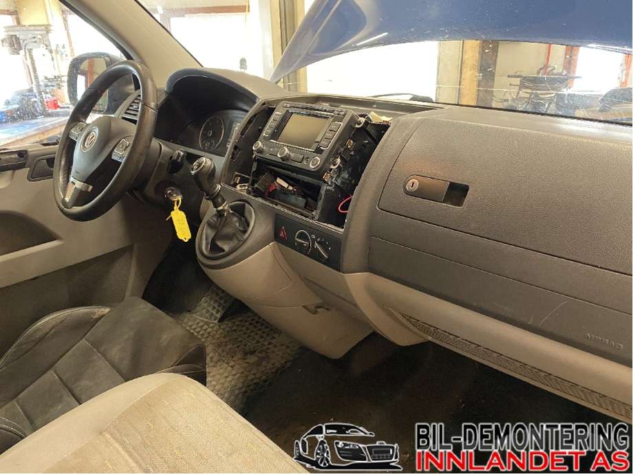 VW Transporter / Caravelle 2009-2015 (Fase 2) (T5) delebil , Motorkode: CAAC;CCHA, Girkassekode: KQK
