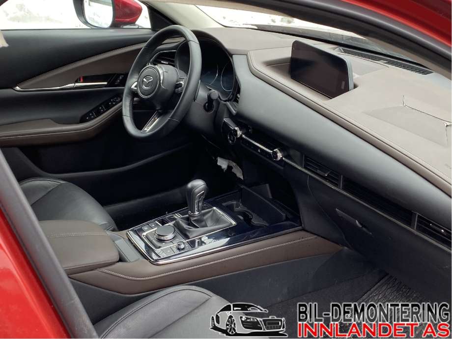 Mazda CX-30 2020-->> delebil , Motorkode: HFY702300, Girkassekode: 