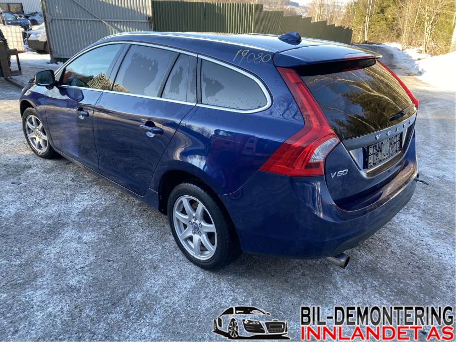 Volvo V60 2010-2013 (Type I, Fase 1) delebil , Motorkode: D4162T, Girkassekode: 1285027