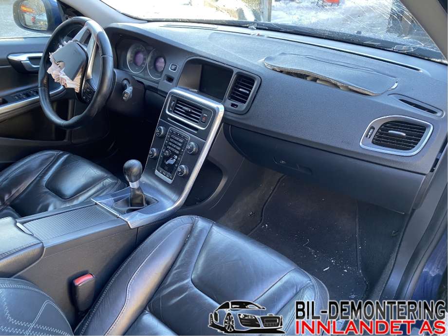 Volvo V60 2010-2013 (Type I, Fase 1) delebil , Motorkode: D4162T, Girkassekode: 1285027
