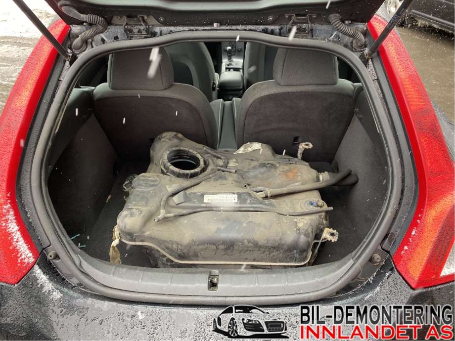 Volvo C30 2006-2009 (Fase 1) delebil , Motorkode: D4164T, Girkassekode: 36050335