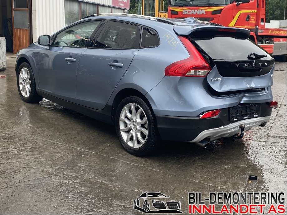Volvo V40 2012-2019 , Motorkode: B4154T4, Girkassekode: 1285202