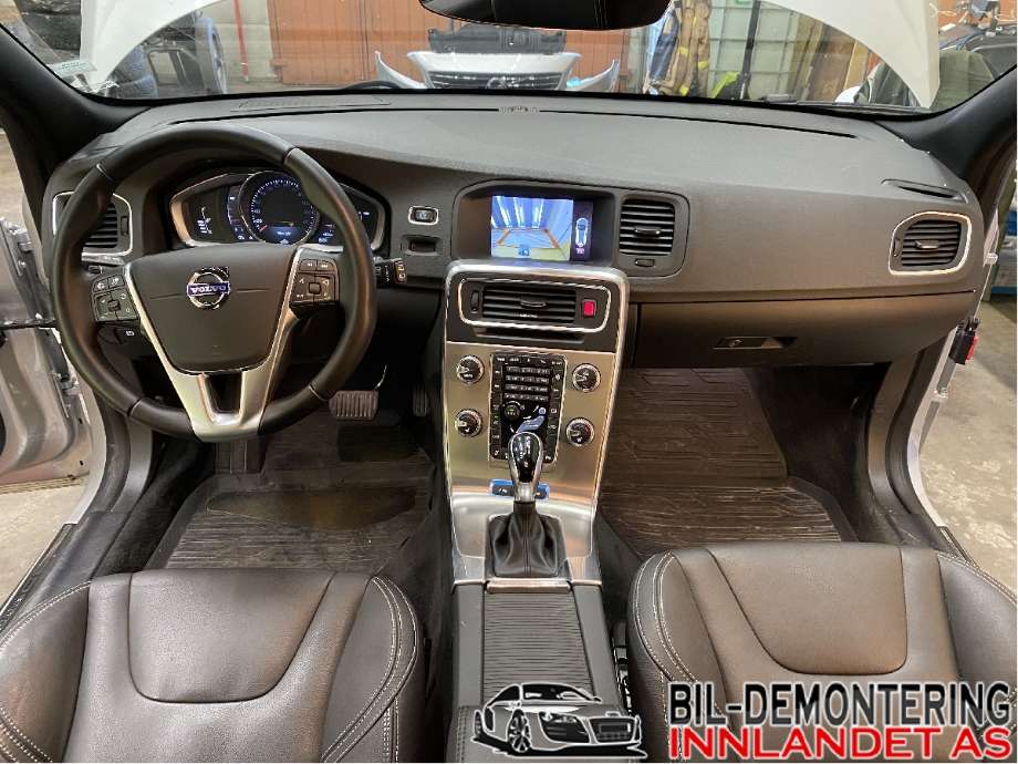 Volvo V60/V60 CC 2013-2018 (Type I, Fase 2) , Motorkode: D5244T17, Girkassekode: 1285033