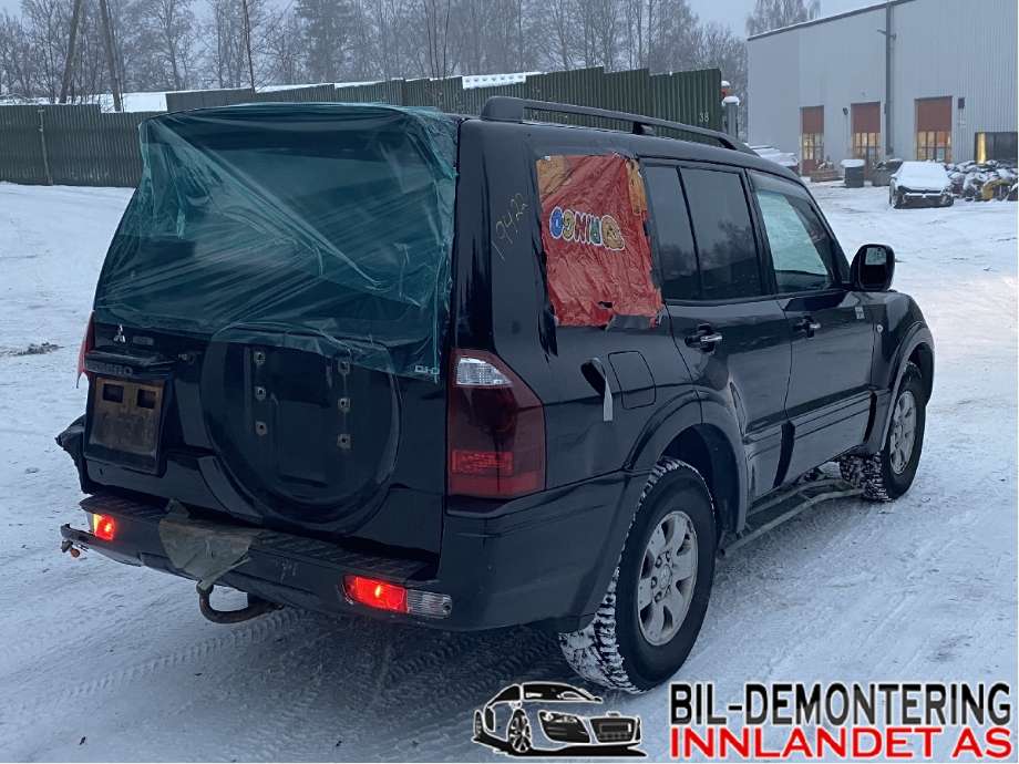 Mitsubishi Pajero 2000-2006 (Type III) , Motorkode: 4M41, Girkassekode: MR593861