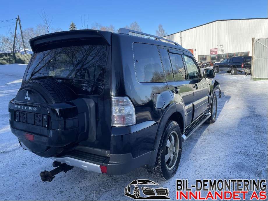 Mitsubishi Pajero 2007-2016 (Type IV, Fase 1) , Motorkode: 4M41, Girkassekode: 2700A129
