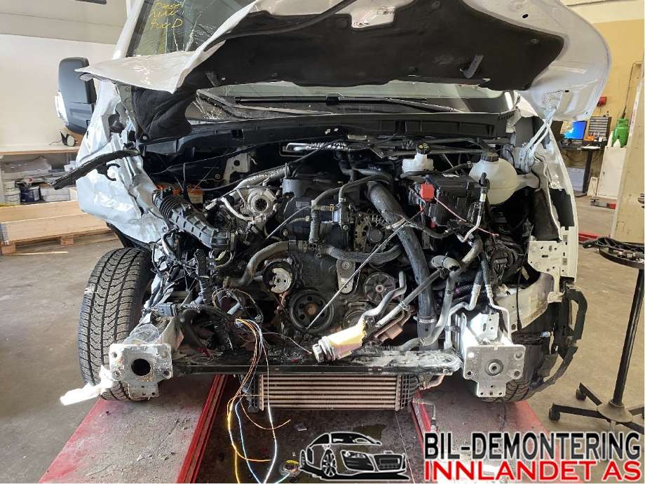 Ford Transit 2014-->> , Motorkode: YNRB, Girkassekode: MT82