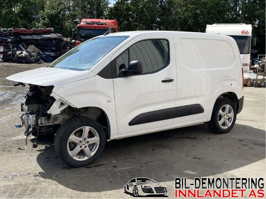 Citroën Berlingo 2019-->> (Type III) , Motorkode: YHW, Girkassekode: 16 230 929 80