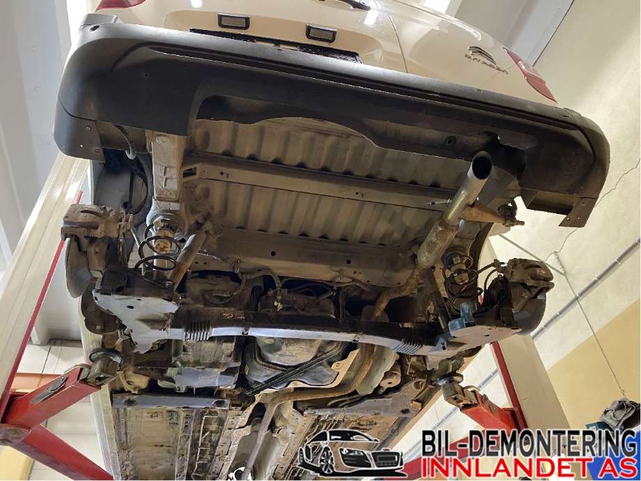 Citroën Berlingo 2019-->> (Type III) , Motorkode: YHW, Girkassekode: 16 230 929 80