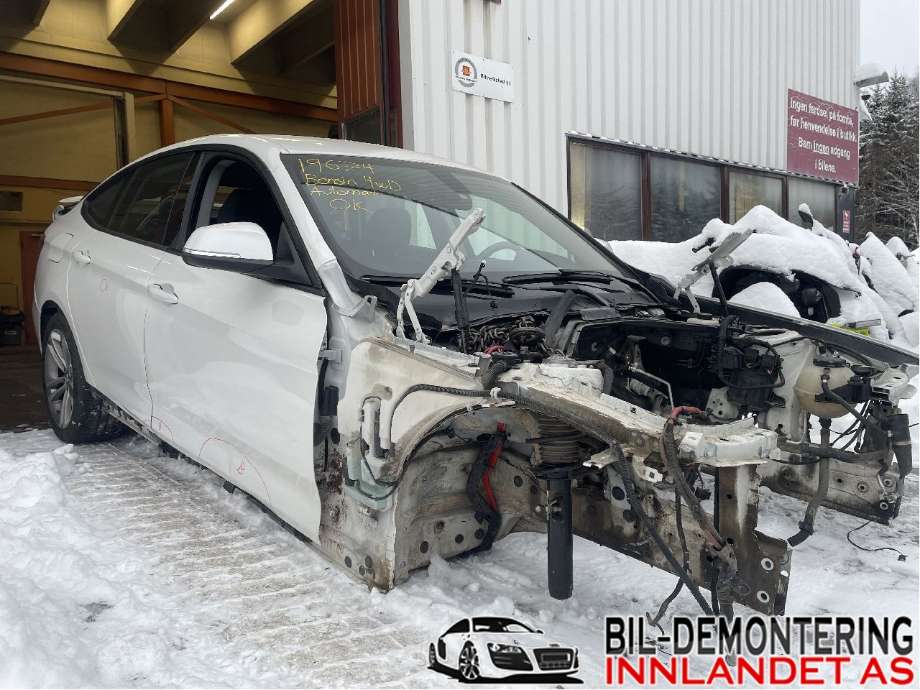 BMW 3-Serie 2012-2018 (F30/F31/F34) (F30/F31/F34), Motorkode: N20-B20B, Girkassekode: GA8HP45Z - 4WD