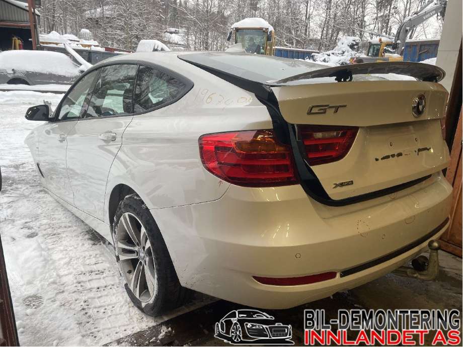 BMW 3-Serie 2012-2018 (F30/F31/F34) (F30/F31/F34), Motorkode: N20-B20B, Girkassekode: GA8HP45Z - 4WD