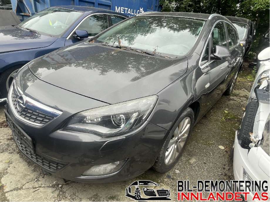 Opel Astra J, 2010-2015  delebil , Motorkode: A17DTJ, Girkassekode: MZ4