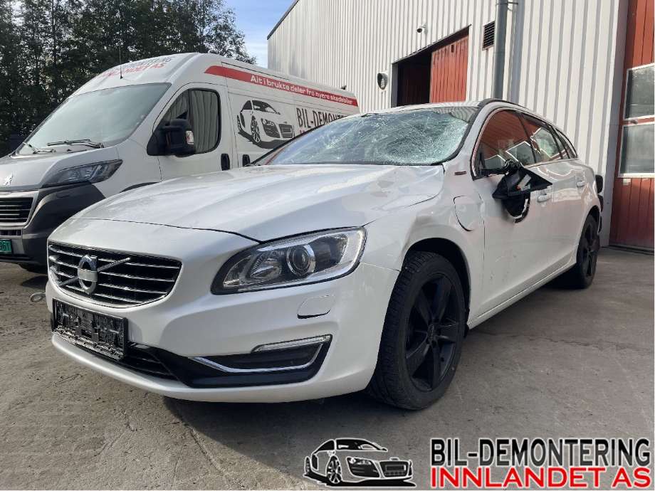 Volvo V60/V60 CC 2013-2018 (Type I, Fase 2) , Motorkode: D5244T15, Girkassekode: 