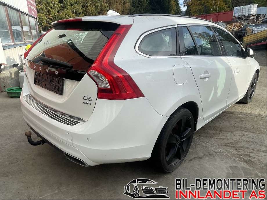 Volvo V60/V60 CC 2013-2018 (Type I, Fase 2) , Motorkode: D5244T15, Girkassekode: 