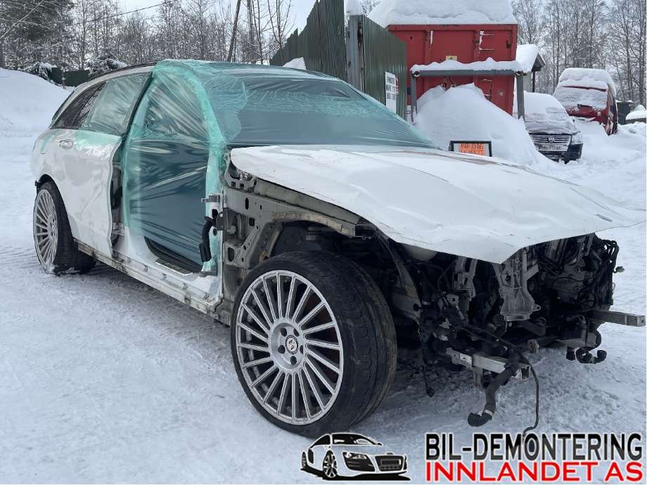 Mercedes C-Klasse 2014-2018 (Fase 1) (W205) (W205), Motorkode: M177.980, Girkassekode: A 205 270 96 01