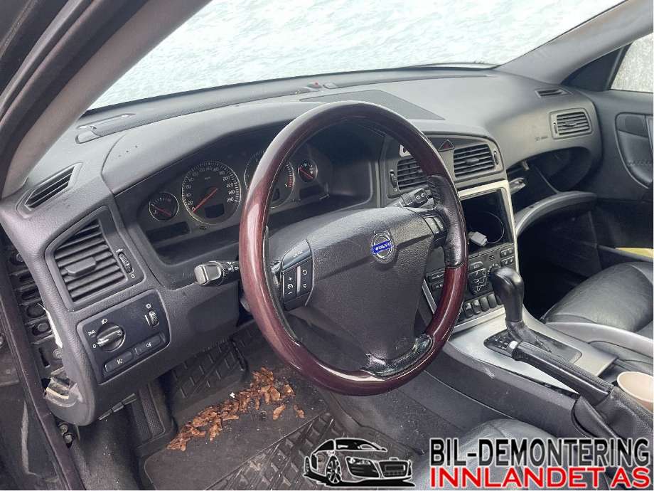 Volvo XC70 2005-2007 (Type I, Fase 2) delebil , Motorkode: D5244T, Girkassekode: 