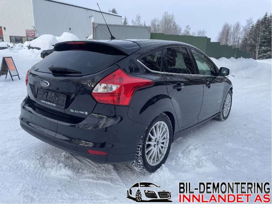 Ford Focus 2011-2014 (Type III, Fase 1) , Motorkode: KDDA, Girkassekode: 
