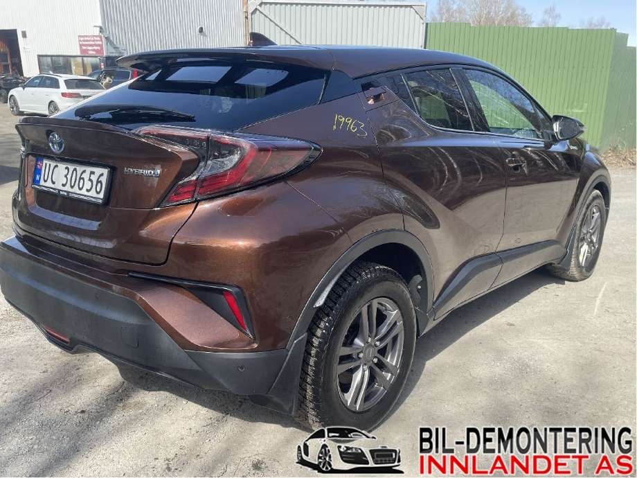 Toyota C-HR 2016-->> , Motorkode: 2ZR-FXE, Girkassekode: 3090047110