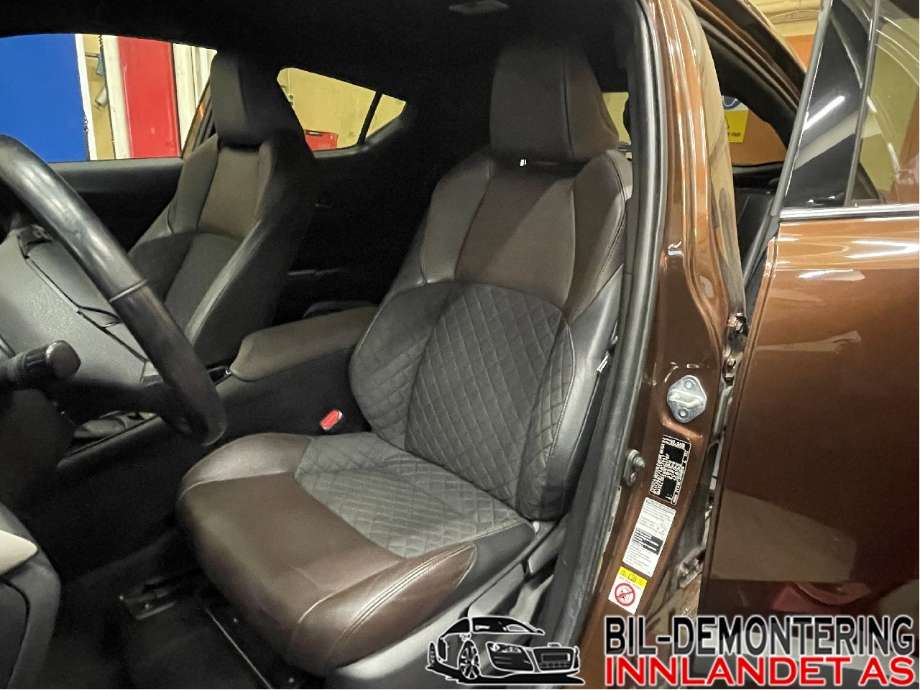 Toyota C-HR 2016-->> , Motorkode: 2ZR-FXE, Girkassekode: 3090047110